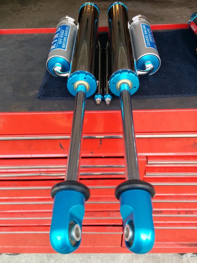 **NEW** KING SHOCKS 2.5 Double Bypass 10" Stroke 2 SETS CHEAP